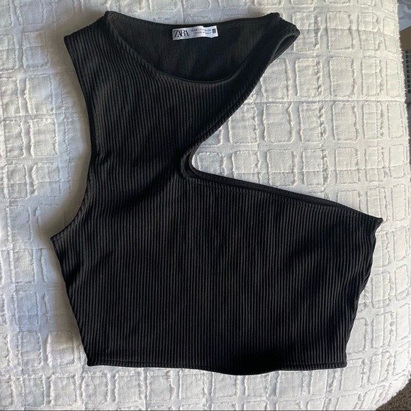 Zara Cut Out Cropped Top - Picture 2 of 4